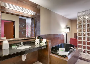Holiday Inn Hotel & Suites Salt Lake City-Airport West by IHG hotel thumbnail 8