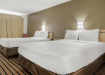 Rodeway Inn Sharonville - Cincinnati North hotel thumbnail 6