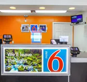 Motel 6 Medford, OR - North hotel detail image 3