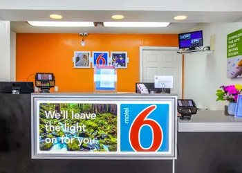 Motel 6 Medford, OR - North hotel thumbnail 3