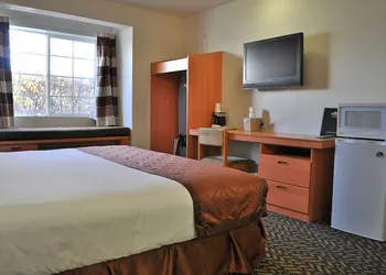 Microtel Inn & Suites by Wyndham Salt Lake City Airport hotel thumbnail 4