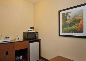 Four Points By Sheraton Portland East hotel thumbnail 7