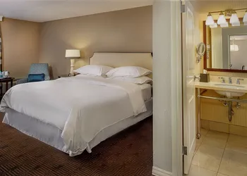 Sheraton Westport Chalet Hotel St. Louis hotel thumbnail 7