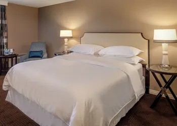 Sheraton Westport Chalet Hotel St. Louis hotel thumbnail 8