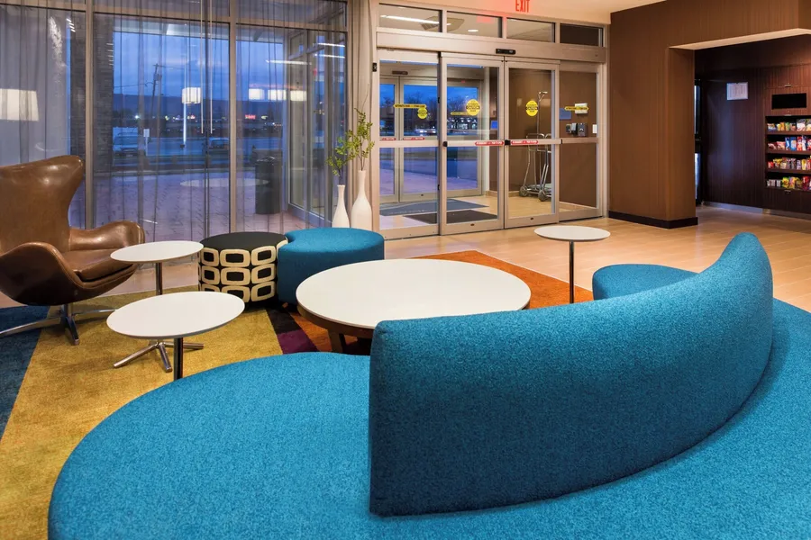 Fairfield Inn & Suites Utica hotel detail image 2