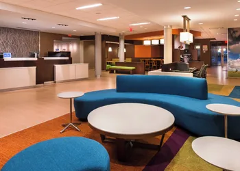 Fairfield Inn & Suites Utica hotel thumbnail 3