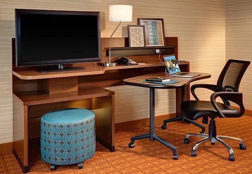 Fairfield Inn & Suites Utica hotel detail image 6