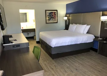 SureStay Plus Hotel by Best Western Sacramento Cal Expo hotel thumbnail 8