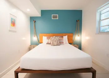 Miami River Inn By Renzzi hotel thumbnail 8