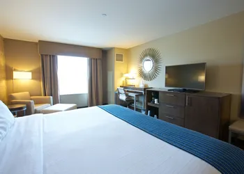 Holiday Inn Express Fargo SW - I-94 Medical Center by IHG hotel thumbnail 3