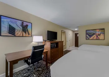 Best Western Plus Wooster Hotel & Conference Center hotel thumbnail 6