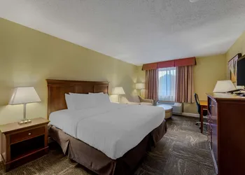 Best Western Plus Wooster Hotel & Conference Center hotel thumbnail 7