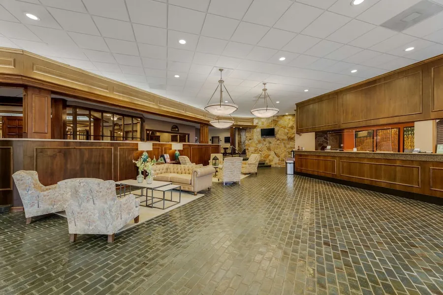 Best Western Plus Wooster Hotel & Conference Center hotel detail image 2