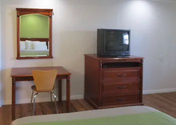 Motel 6 Fresno, CA hotel thumbnail 6