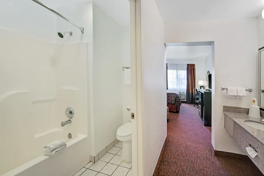 SureStay Plus by Best Western San Antonio Airport hotel detail image 6