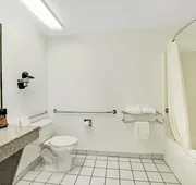 SureStay Plus by Best Western San Antonio Airport hotel detail image 7