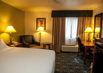 Holiday Inn Express Airport - Tucson by IHG hotel thumbnail 3