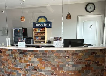 Days Inn by Wyndham Humble/Houston Intercontinental Airport hotel thumbnail 7