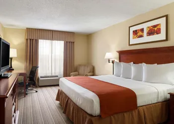Country Inn & Suites by Radisson, Baltimore North, MD hotel thumbnail 8