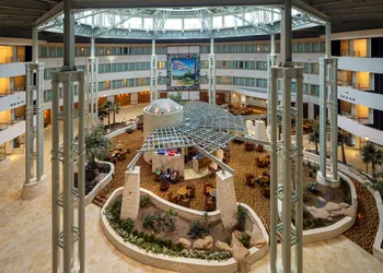 Hilton Austin Airport hotel thumbnail 2