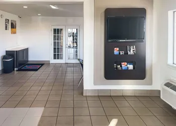 Motel 6 Wichita Falls, TX - North hotel thumbnail 4