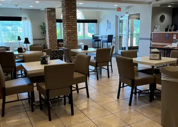 Microtel Inn & Suites by Wyndham Lady Lake/The Villages hotel thumbnail 6