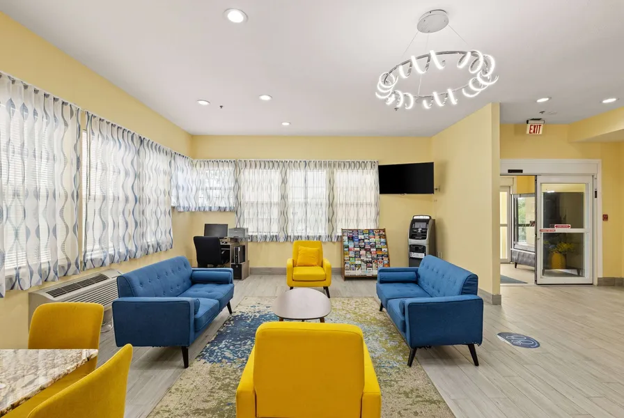 Days Inn & Suites by Wyndham Euless DFW Airport South hotel detail image 6
