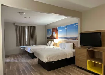 Days Inn by Wyndham Oklahoma City hotel thumbnail 7