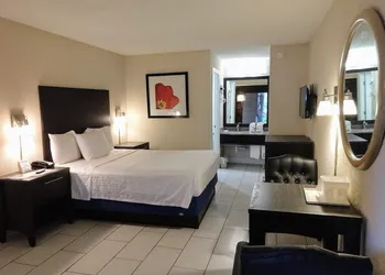 Red Carpet Inn Airport and Cruise Port Hotel Fort Lauderdale hotel thumbnail 8