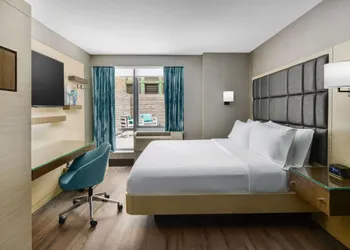 Hilton Garden Inn New York Times Square North hotel thumbnail 8