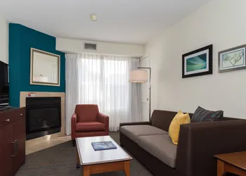 Residence Inn by Marriott Charlotte Lake Norman hotel thumbnail 5