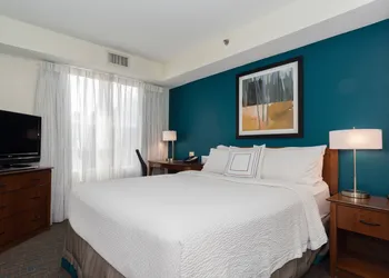 Residence Inn by Marriott Charlotte Lake Norman hotel thumbnail 8