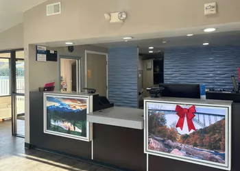 Motel 6 Cross Lanes, WV - Goff Mountain Rd hotel thumbnail 2