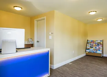 AArya Hotel By Niagara Fashion Outlets hotel thumbnail 3