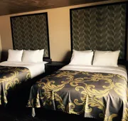 AArya Hotel By Niagara Fashion Outlets hotel detail image 5