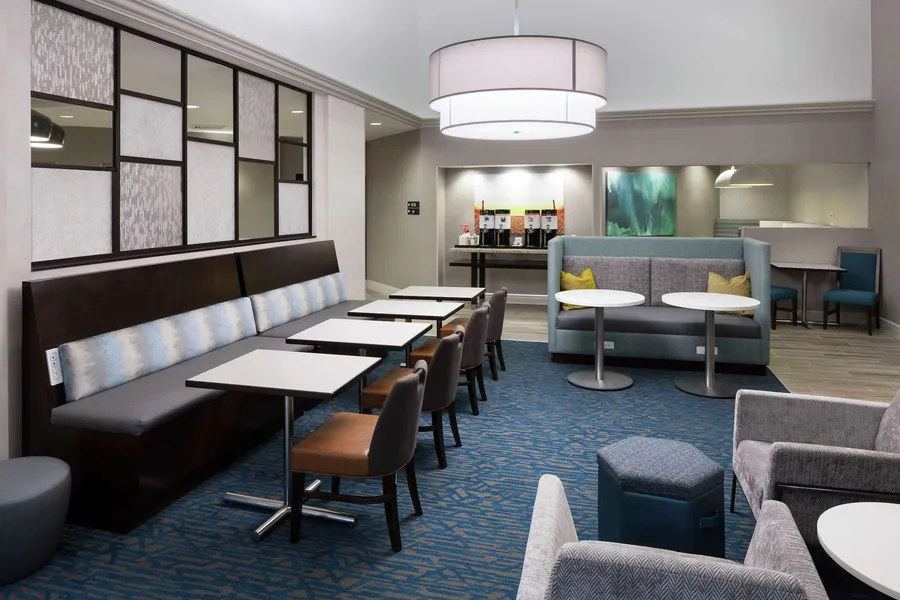 Hampton Inn & Suites by Hilton Miami-Doral/Dolphin Mall hotel detail image 2