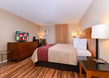 Red Roof Inn Chambersburg hotel thumbnail 6