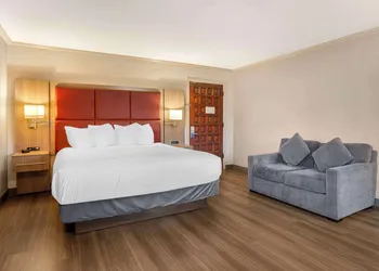 Best Western Inn hotel thumbnail 6