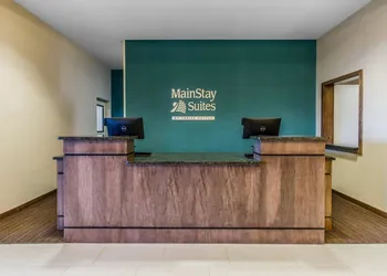 MainStay Suites Watford City - Event Center hotel thumbnail 3