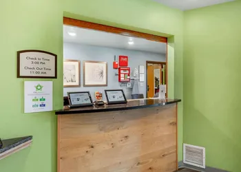 Extended Stay America Select Suites - Oklahoma City - West hotel thumbnail 2