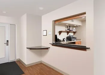 Extended Stay America Select Suites - Oklahoma City - West hotel thumbnail 3