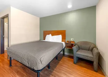Extended Stay America Select Suites - Oklahoma City - West hotel thumbnail 5