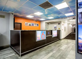 Motel 6 Atlanta, GA - Atlanta Airport hotel thumbnail 2