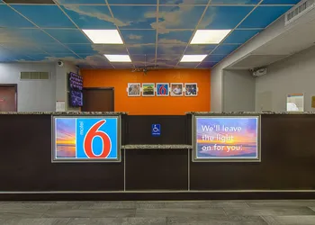 Motel 6 Atlanta, GA - Atlanta Airport hotel thumbnail 3