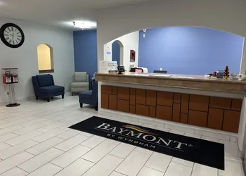 Baymont by Wyndham Omaha SW hotel thumbnail 3