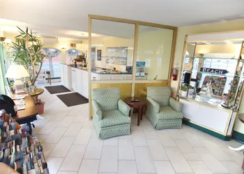 Quebec Motel hotel thumbnail 3