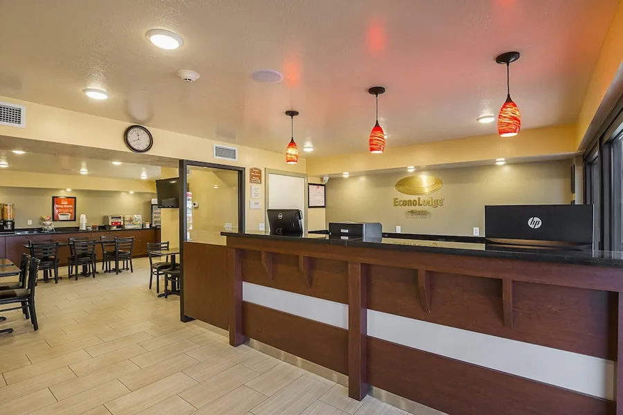 Econo Lodge Hurricane Zion Park Area hotel detail image 2
