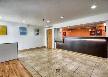 Motel 6 Columbus, OH - West hotel thumbnail 7