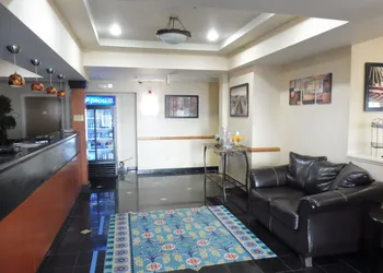 Red Roof Inn & Suites Galloway hotel thumbnail 2