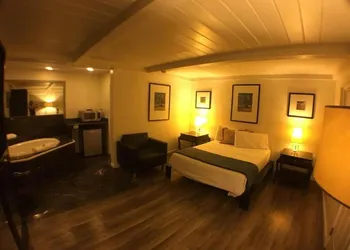 Sterling Gardens hotel thumbnail 5